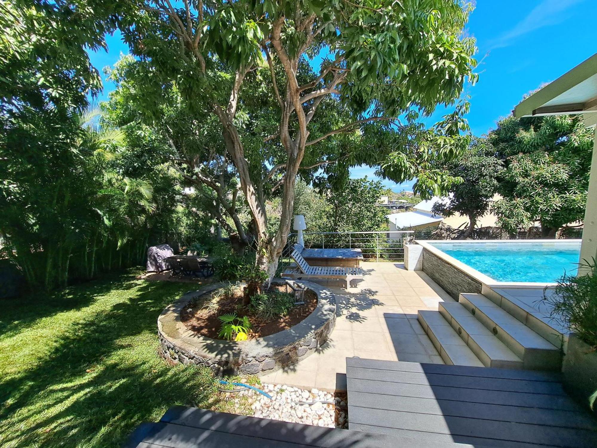 Villa Tropicale - Meuble De Tourisme 4 Etoiles Сен Жилс ле Бен Екстериор снимка